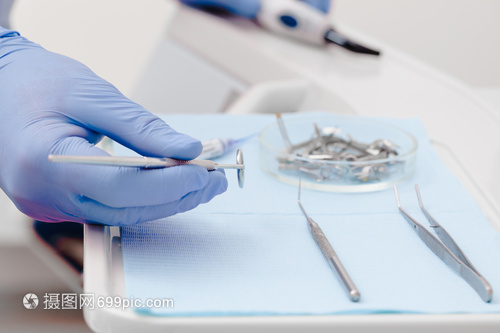 牙科器械 口腔醫(yī)生的得力助手與日常口腔衛(wèi)生用品